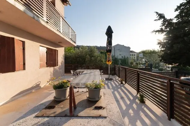 Tiho - 10m From the Beach - SA1 Potkrovlje - Oda
