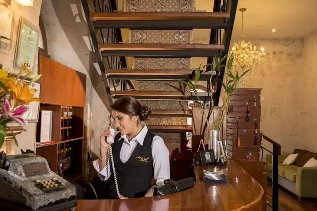 Hotel Tikary - Lobi