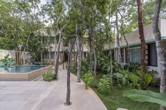 Hotel Tiki Tiki