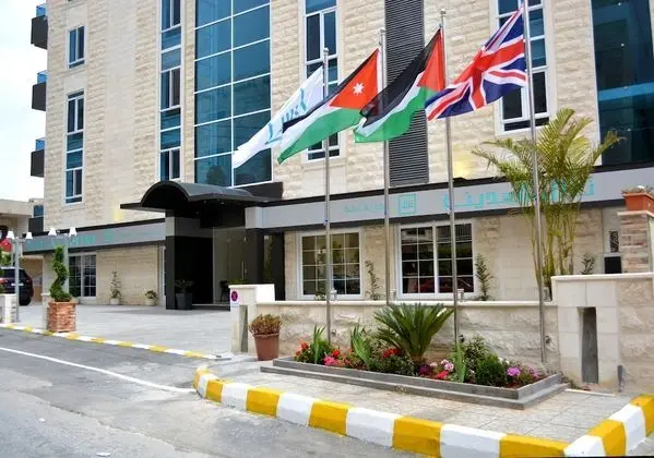 Tilal Almadina Hotel & Suites