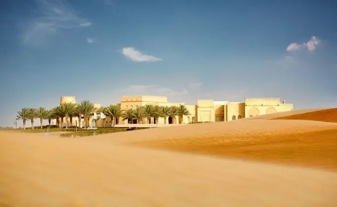 Tilal Liwa Hotel - Dış Mekan