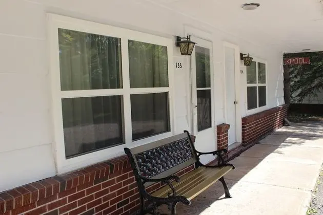 Timberland Motel
