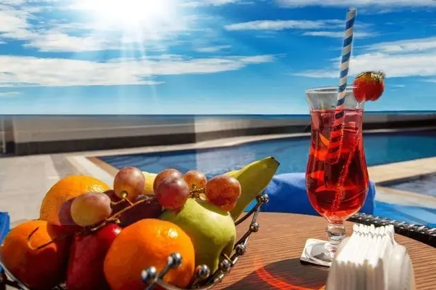 TIME Onyx Hotel Apartment - Havuz