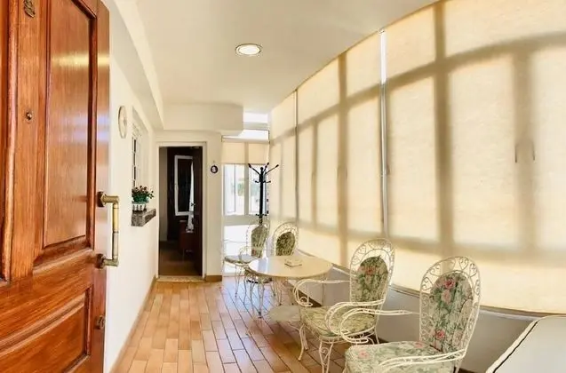 Timeless Apartment in the City Centre - İç Mekan