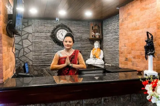 Tin Tin Boutique Hotel by Sumi Yashshree - Lobi