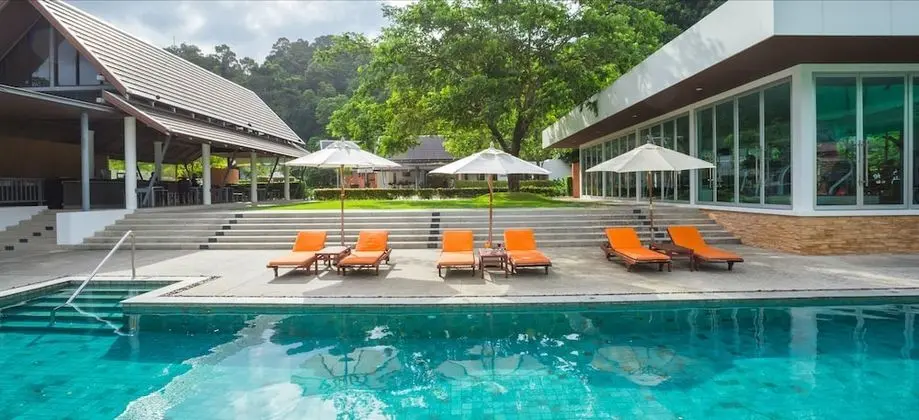 Tinidee Golf Resort Phuket - Havuz