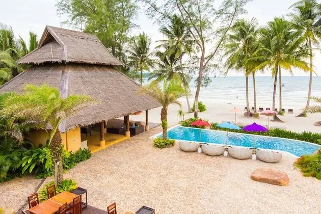 Tinkerbell Resort - Havuz