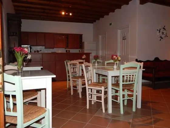 Tinos Suites & Apartments - Kahvaltı