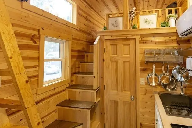 Tiny House! Hot Tub! Pikes Peak & AC - İç Mekan