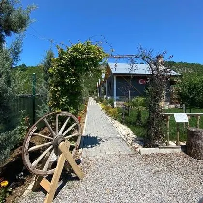 Tiny River House Agva