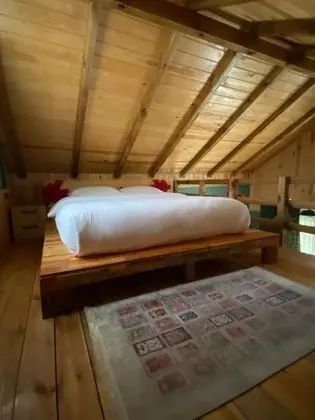 Tiny River House Agva