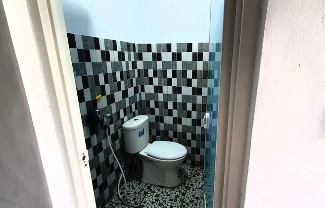 Tiny Room and Kitchen - Hostel - Adults Only - Banyo Tipleri