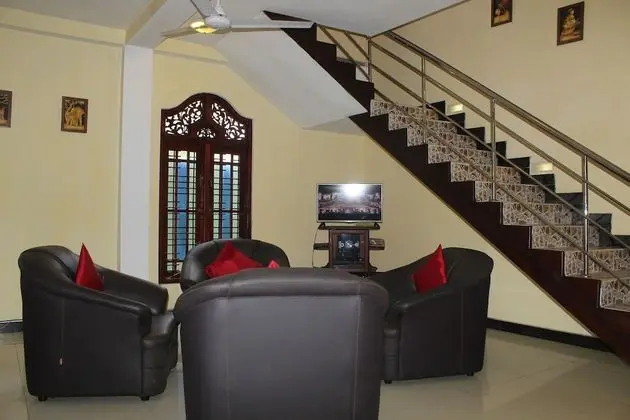 Tiny Royal Palace - Lobi