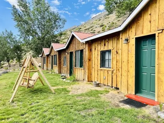 Tioga Lodge At Mono Lake