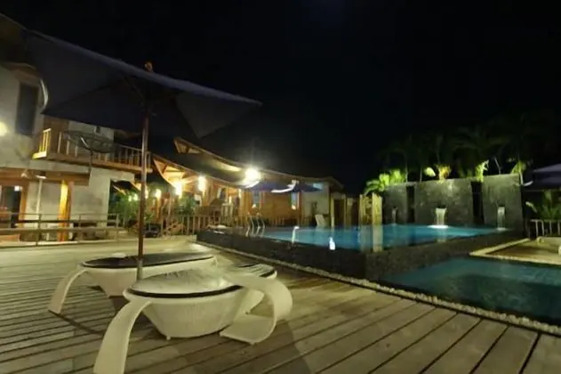 Tique Series Boutique Resort - Havuz