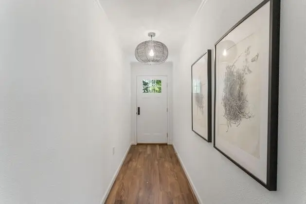 The Tire Swing - Modern 3BD - Gourmet Kitchen - Awesome Local - İç Mekan