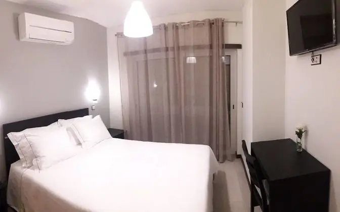 Tires Guest House - Oda