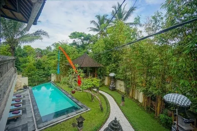 Villa Tirta Indah