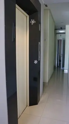 Tirta Mansion Paramount Serpong Hotel - İç Mekan