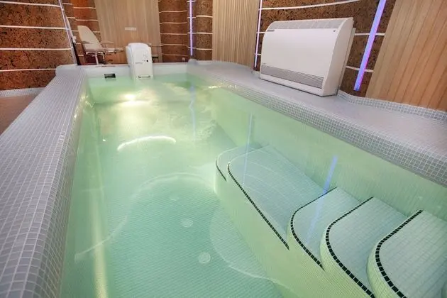 TISHINA Boutique Hotel - Havuz