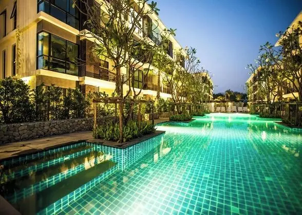 THE TITLE BEACH FRONT HOTEL