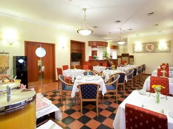 Hotel Tivoli Prague - Yeme / İçme