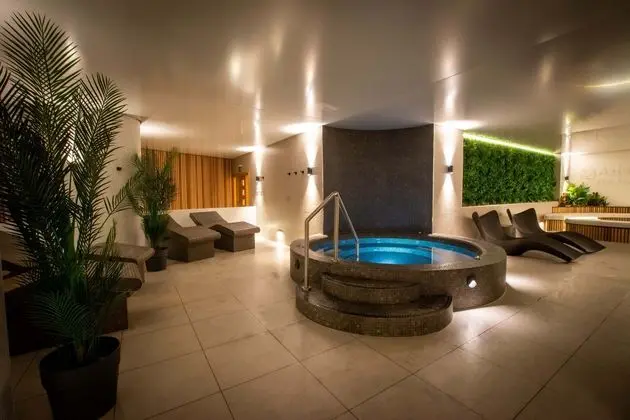 TLH Carlton Hotel - Spa