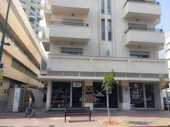 TLV Suites By The Sea - 2 Rooms