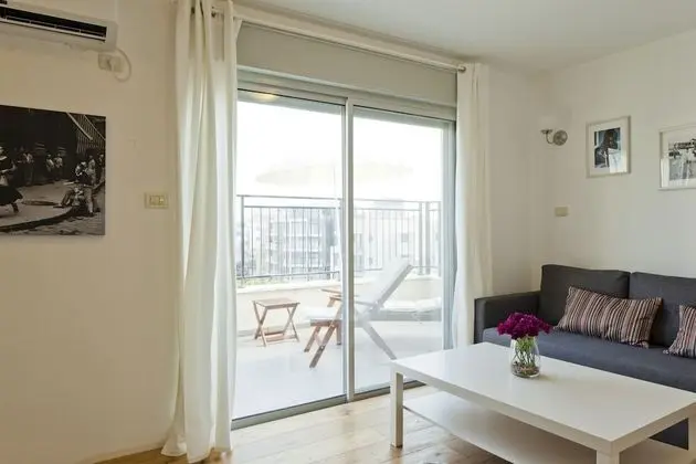 TLV Suites by the sea 3 Rooms