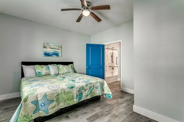 Together Resorts Cherry Grove Resort at 5401 A N Ocean Blvd - Oda