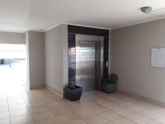 Tokai Self Catering Apartment - Lobi