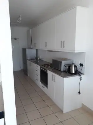Tokai Self Catering Apartment - Mutfak