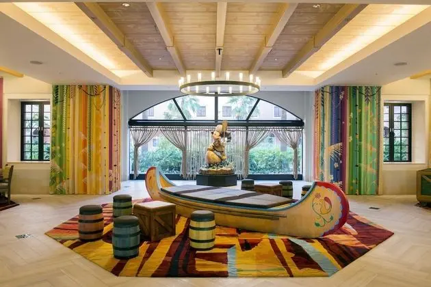 Tokyo Disney Celebration Hotel - Lobi