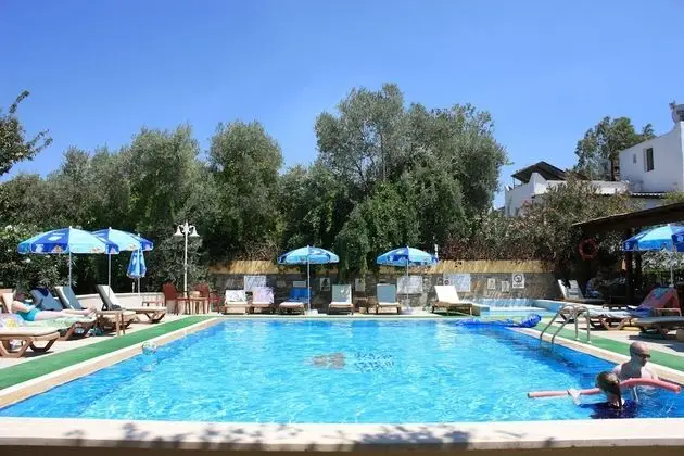 Toloman Hotel Bitez Beach - Havuz