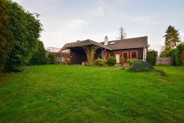 Tolstov-Hotels Beautiful Villa with Big Garden