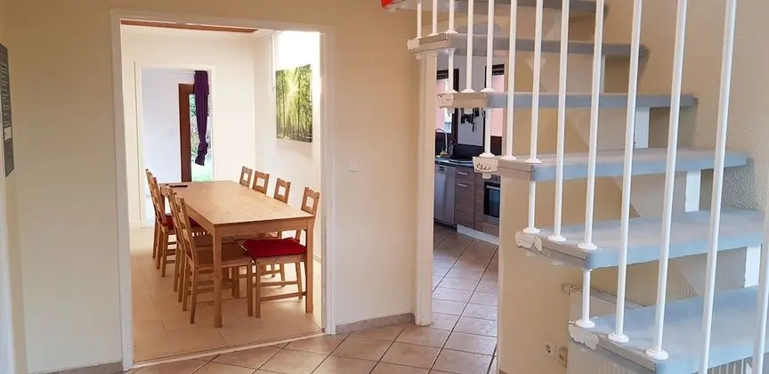 Tolstov-Hotels Beautiful Villa with Big Garden - İç Mekan
