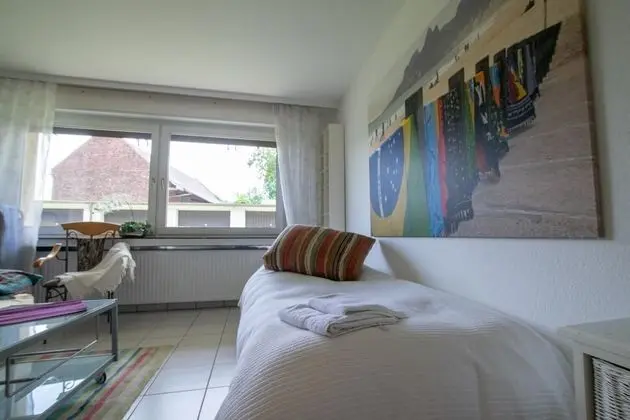 Tolstov-Hotels Big Room Apartment - Oda