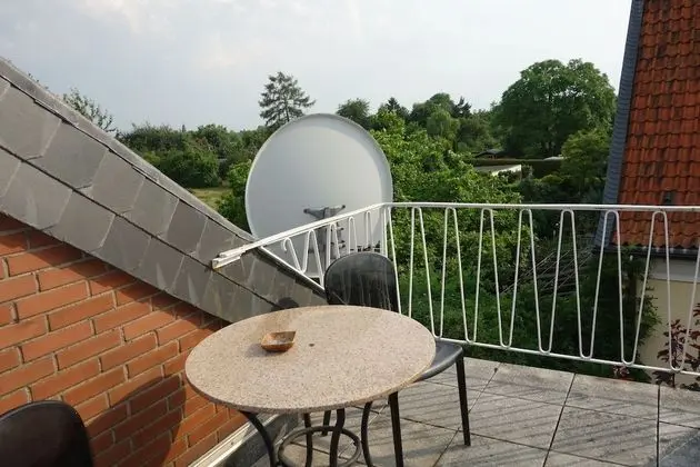 Tolstov-Hotels Generous 3 Room Apartment