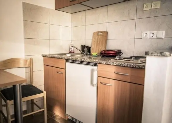 Toma - 5m From the sea With Parking - SA3 - Oda Düzeni