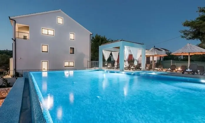 Villa Toma - Havuz