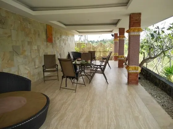 Tombong Limo Homestay - Oda Düzeni