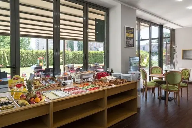 Tomis Garden Aparthotel - Yerinde Yemek