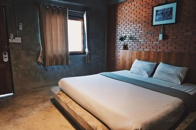 TON FANG HOTEL