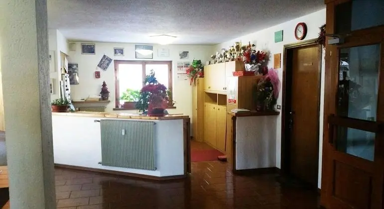 Tonalina - Lobi