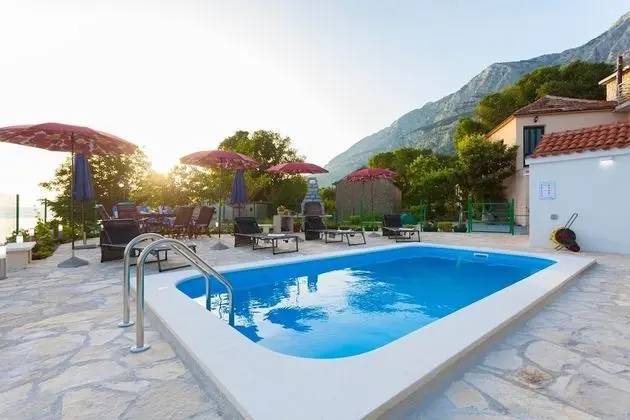 Tonci - Comfortable & Surrounded by Nature - H