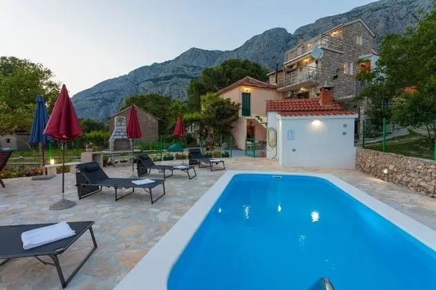Tonci - Comfortable & Surrounded by Nature - H - Havuz