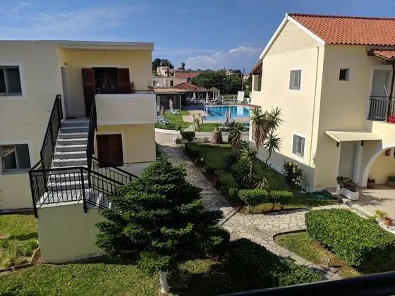 Tondoris Apartments