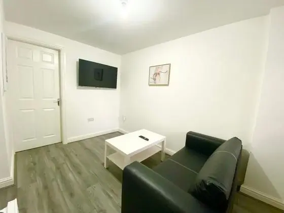 Tong Apartments - Öne Çıkan Resim