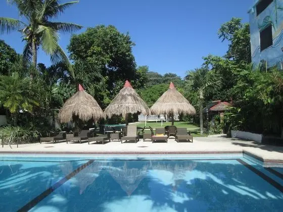 Tonglen Eco Resort - Havuz