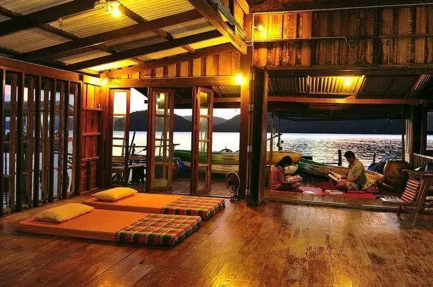TongTomYai Homestay